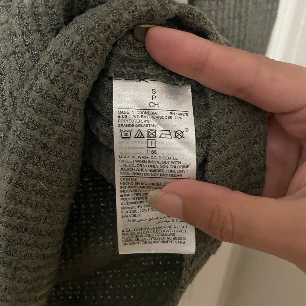 Old Navy LS Plush Waffle Knit Henley Tunic - Olive Green - Small - Picture 4 of 6